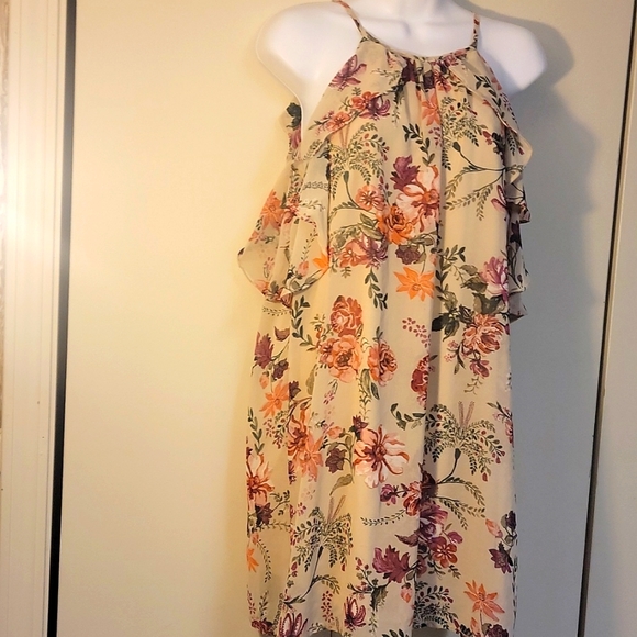 ASU Wish Size Small Spring Summer women mini dress Floral Cream and Above knee - Picture 8 of 8